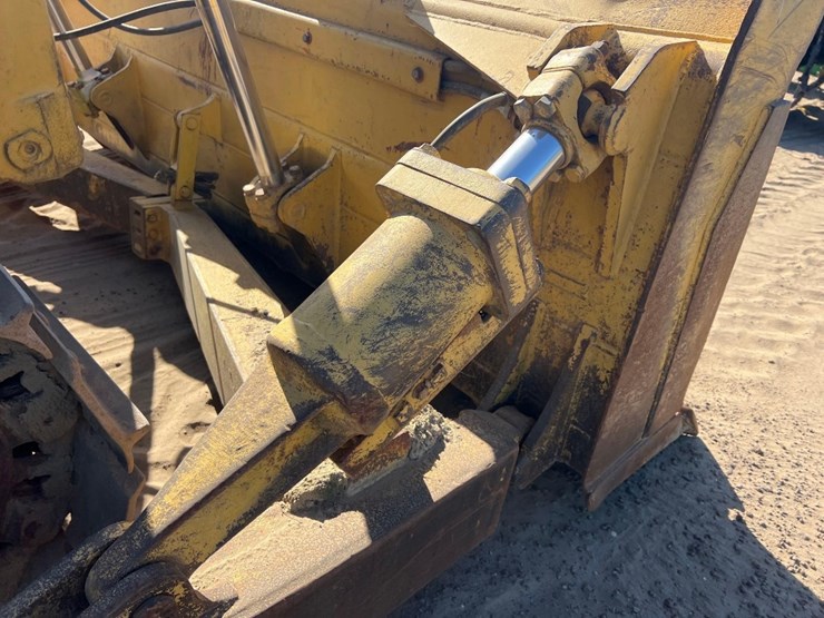 1986-caterpillar-d6h-image-28