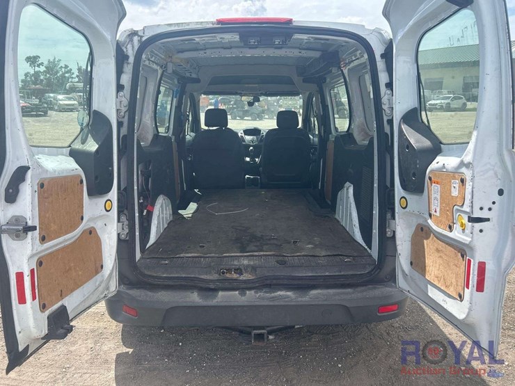 2017-ford-transit-connect-image-22