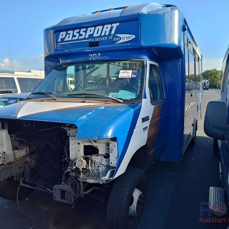 2016 FORD E450