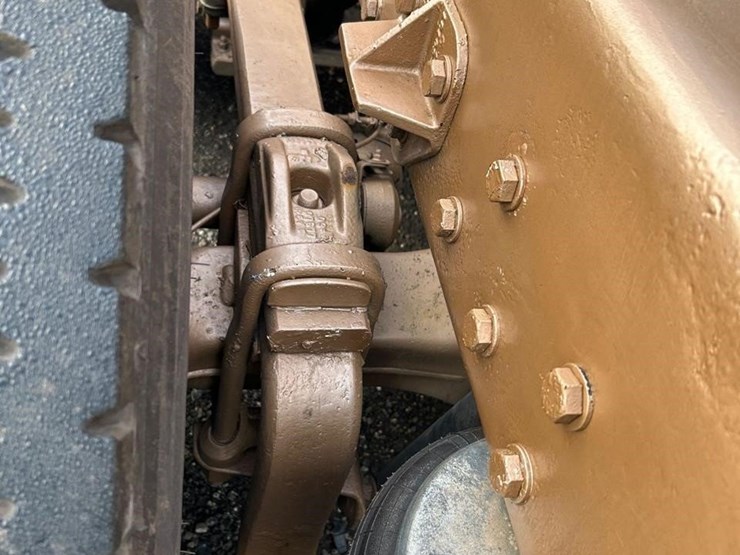 2000-peterbilt-379-image-31