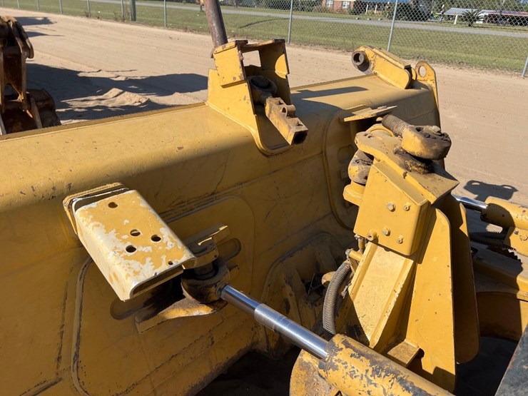 2015-caterpillar-d5k2-lgp-image-26
