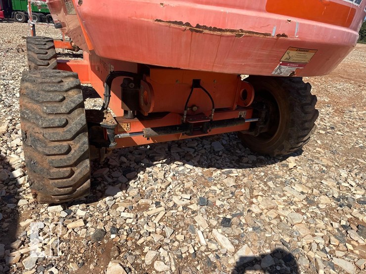 2015-jlg-600s-image-6