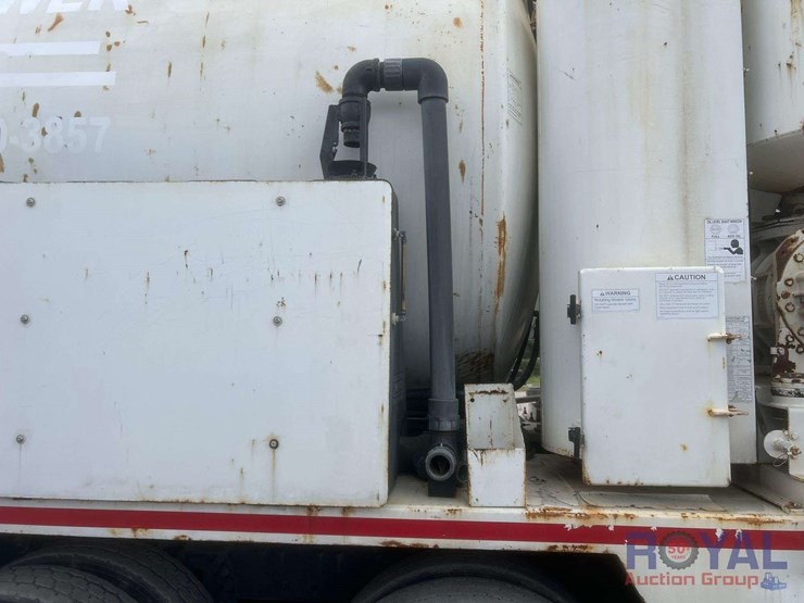 2012-international-workstar-7400-image-46