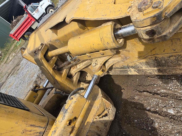 caterpillar-d6n-xl-image-8