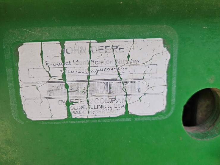 2011-john-deere-7230-image-22