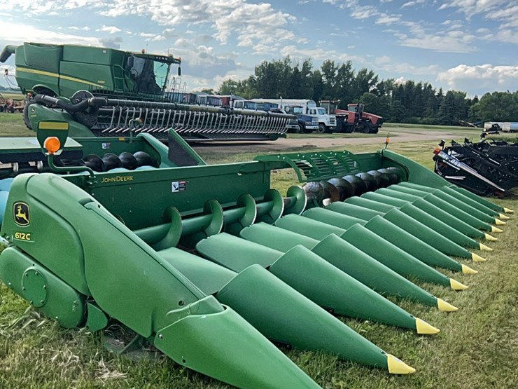 john-deere-612c-image-1