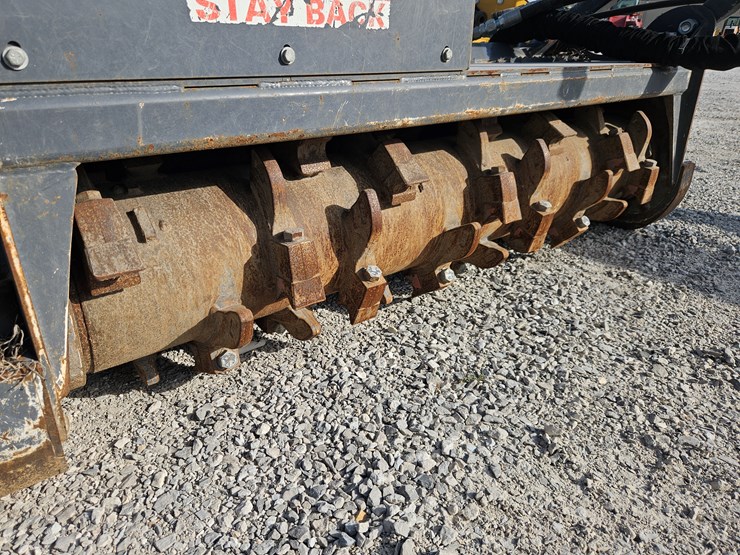 #203693-•-loftness-61bsh-mulcher-image-6