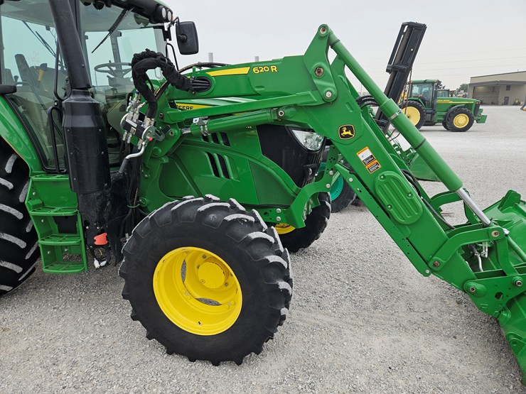 2017-john-deere-6130m-image-7