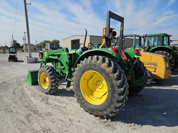 2004-john-deere-6320-image-13