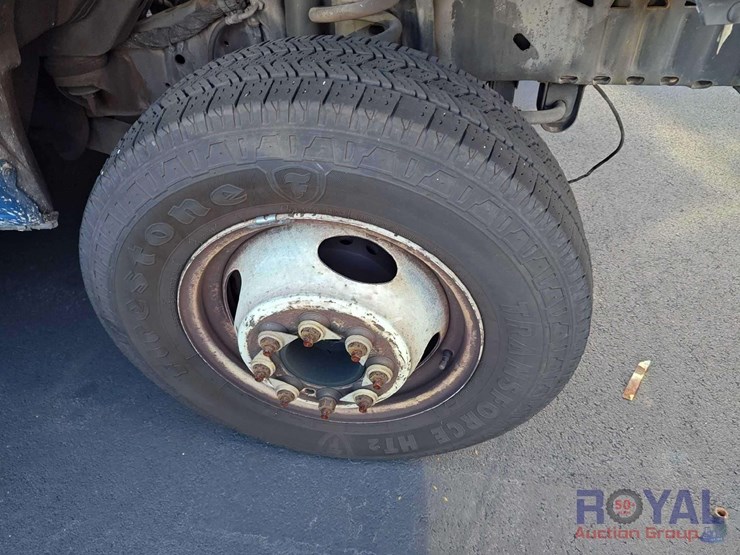 2016-ford-e450-image-28