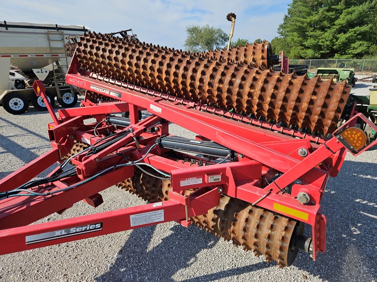 #203407-•-2014-brillion-xlh144-cultipacker-image-10