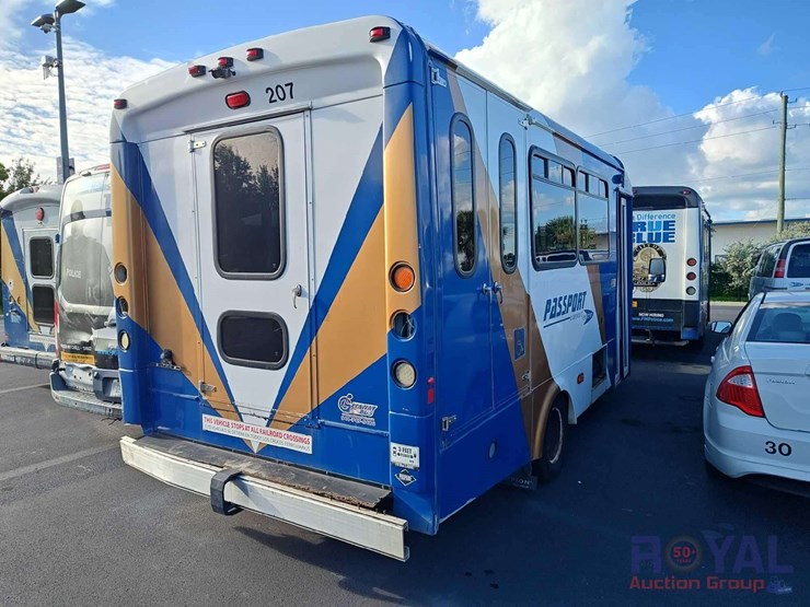 2016-ford-e450-image-3