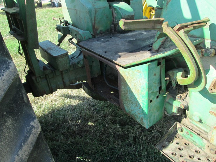 1963-john-deere-3010-image-13