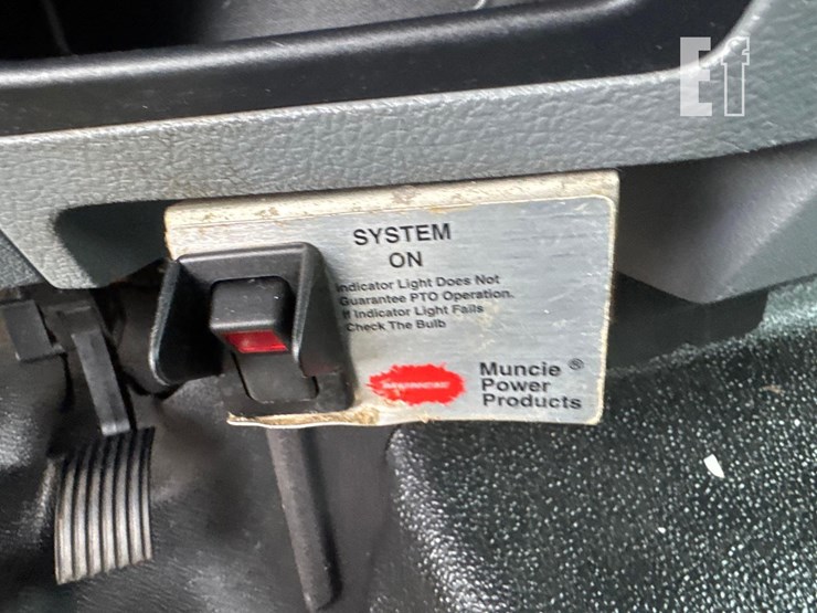 2012-ford-f650-sd-image-25