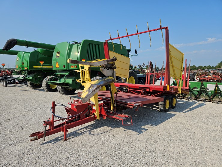 new-holland-1037-image-12