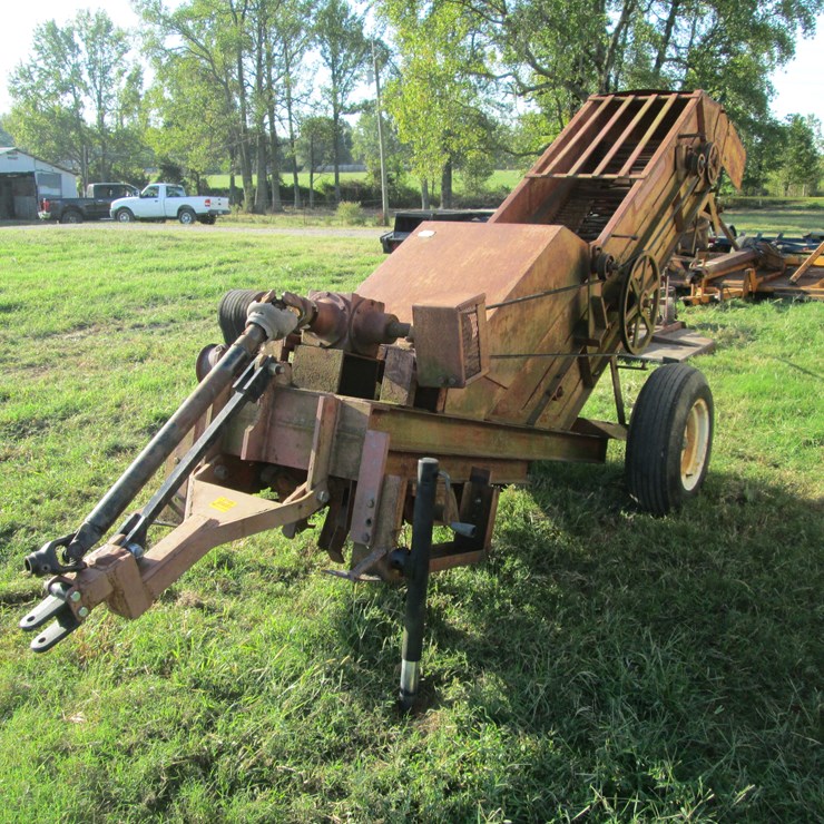 #29505 • Bermuda King 8320 Sprig Harvester 4167