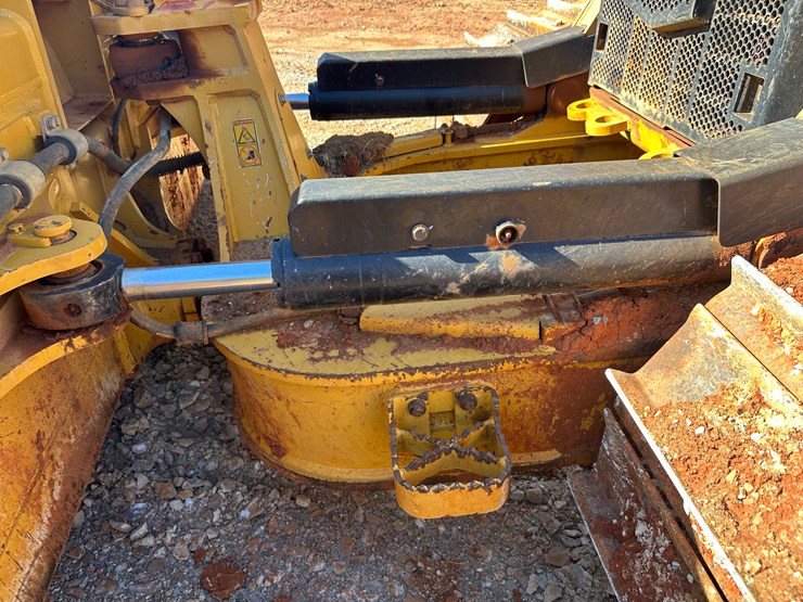 caterpillar-d5-lgp-image-23