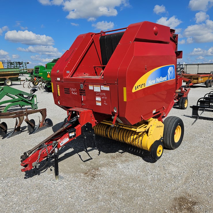 2008 NEW HOLLAND BR7070