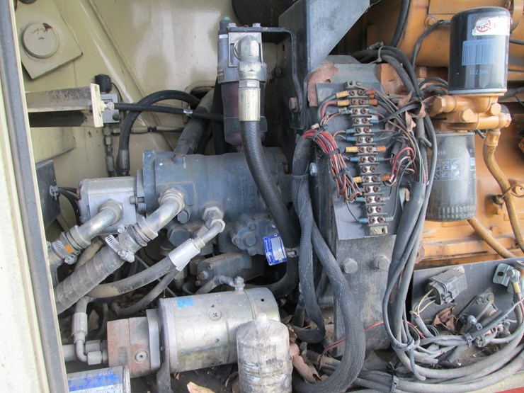 2000-jlg-120sxj-image-23