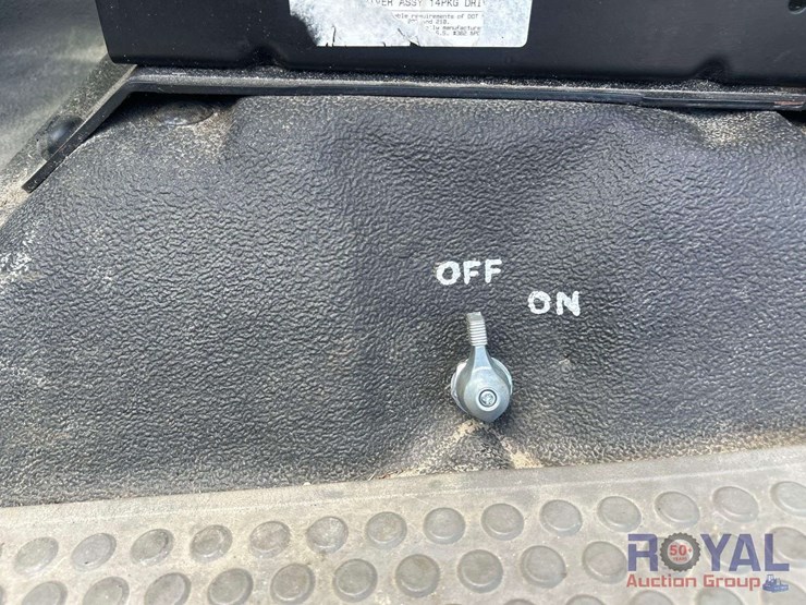 2003-ford-f750-image-7
