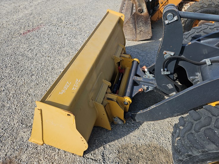 deere-204l-image-5