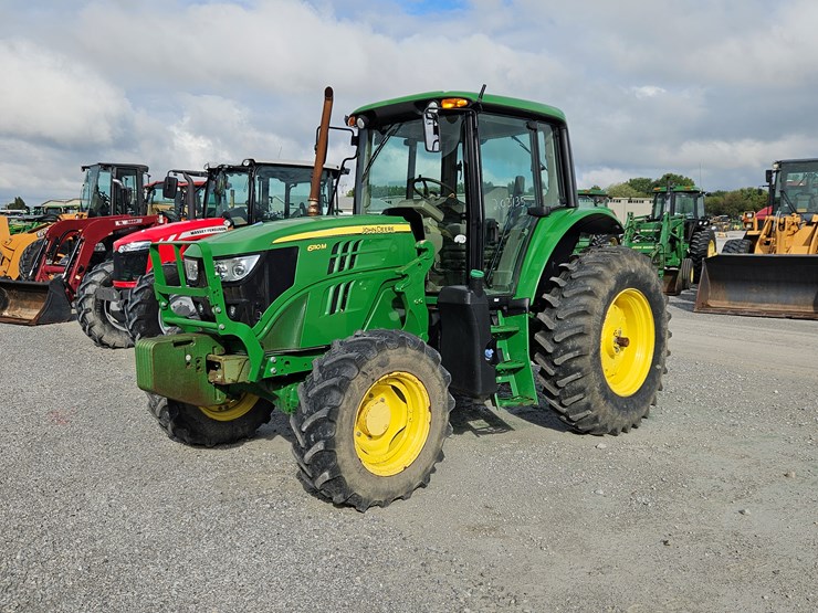 2019-john-deere-6110m-image-1