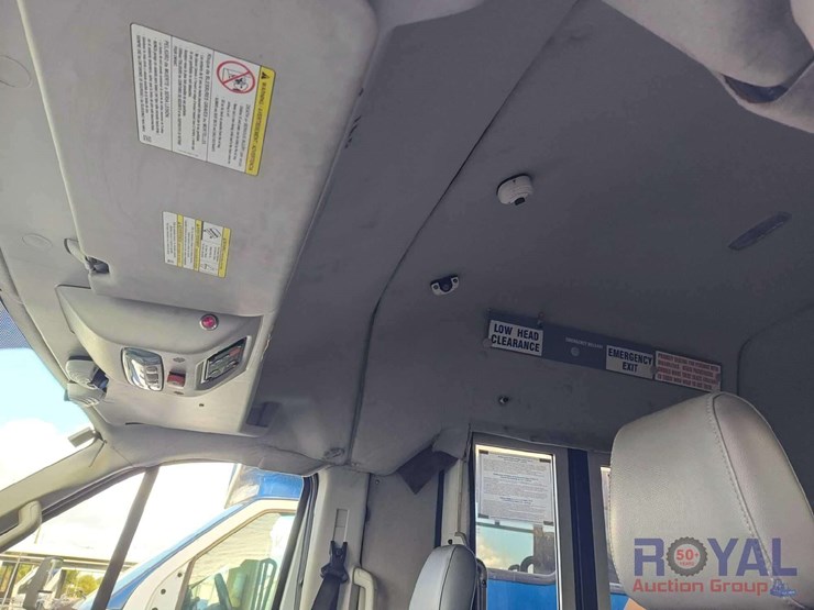 2017-ford-transit-image-23