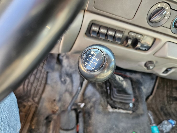 2006-ford-f350-image-42