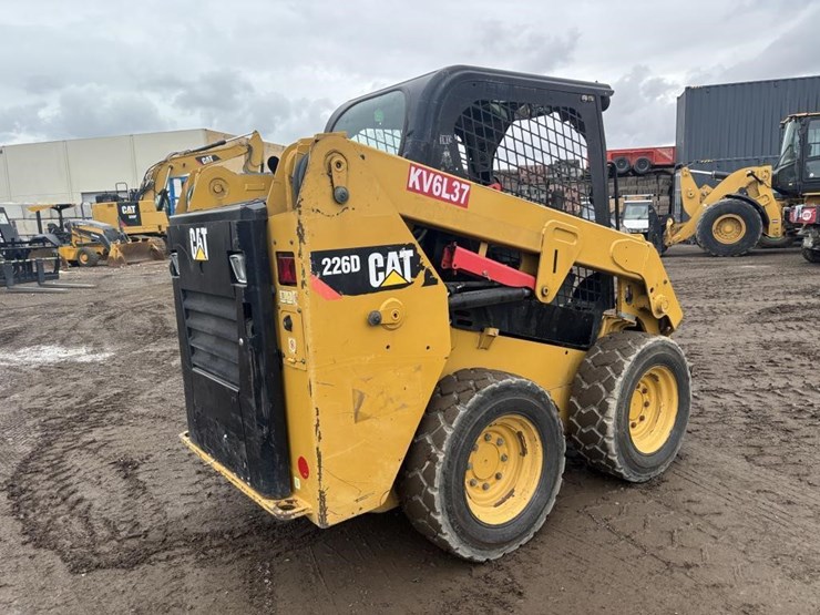 caterpillar-226d-image-3