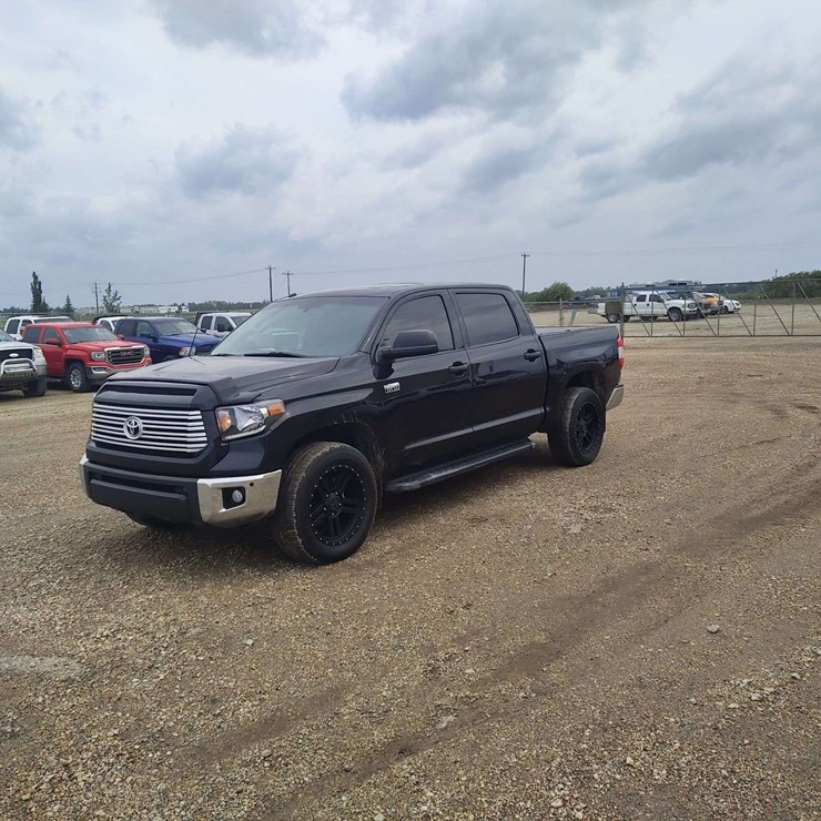 2014 TOYOTA TUNDRA