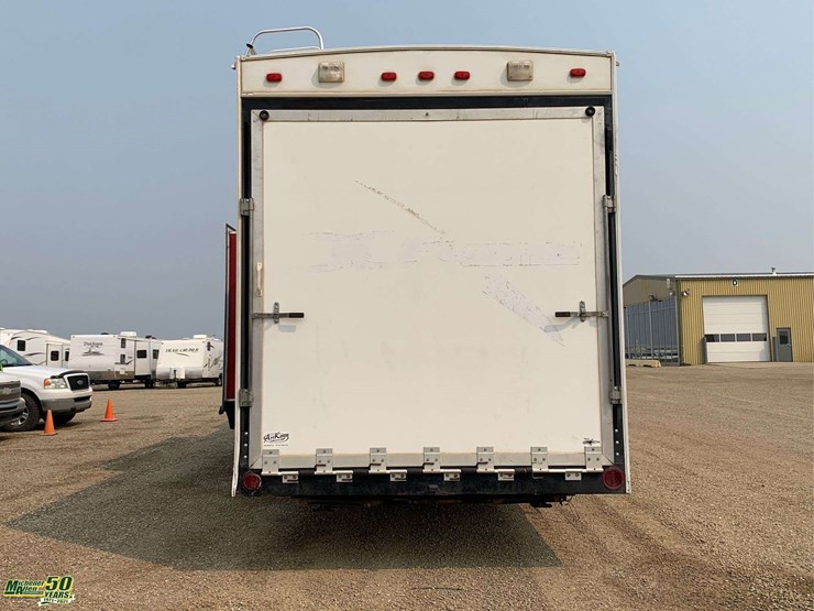 2008-keystone-fusion-fz362-triaxle-5w-toyhauler-image-4