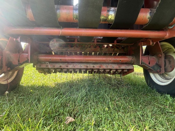 hesston-730-image-28