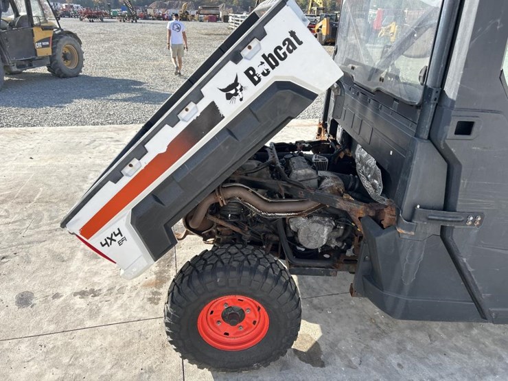 2021-bobcat-uv34-image-23