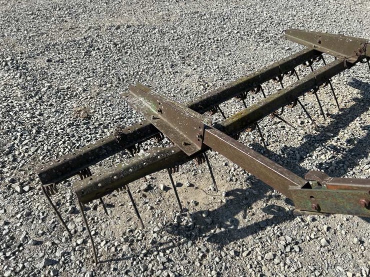 john-deere-235-image-18