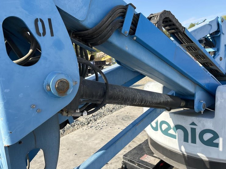 2015-genie-z33/18-image-16