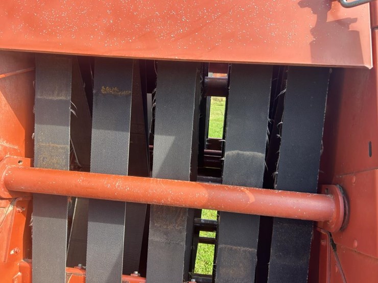 hesston-730-image-26
