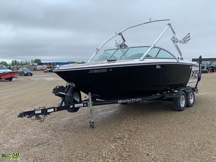 2007-mastercraft-x15-boat-with-trailer-vin-19msb242672d40332-image-3