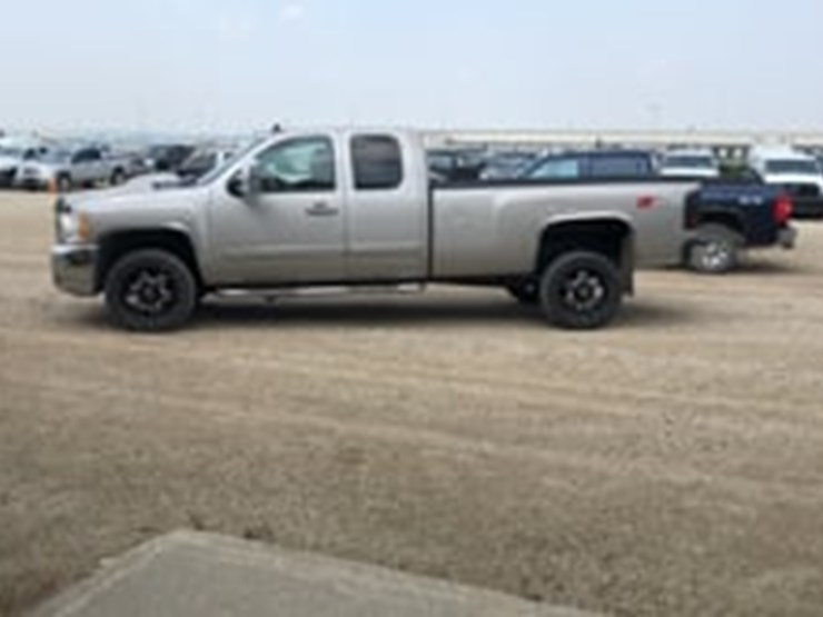 2007-chevrolet-silverado-2500hd-image-2