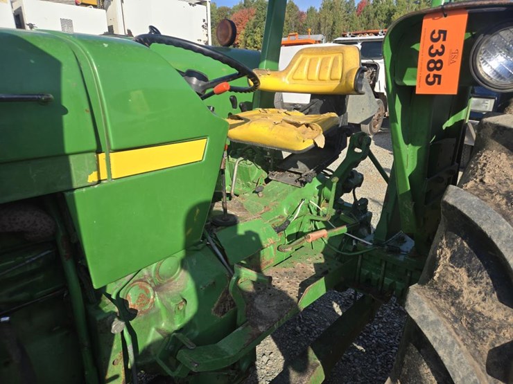 john-deere-2550-image-42