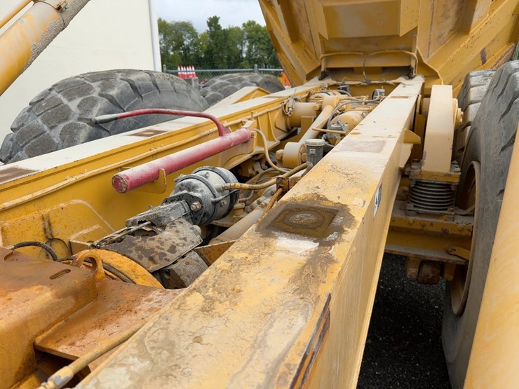 2001-deere-400c-image-18