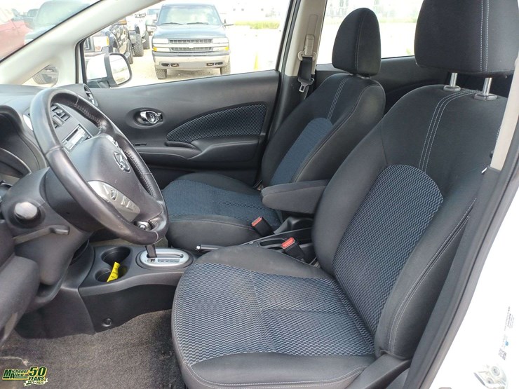2014-nissan-versa-note-sl-4dr-hatchback-cvt-image-3