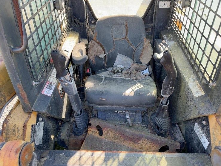 2006-john-deere-317-image-14