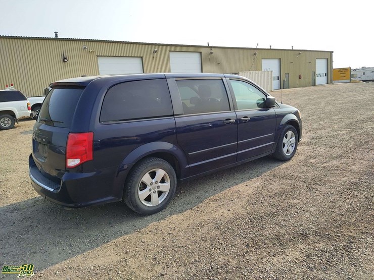 2015-dodge-grand-caravan-se-image-3