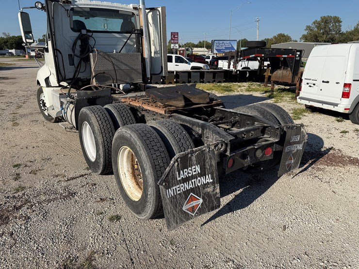 2015-international-prostar-image-61