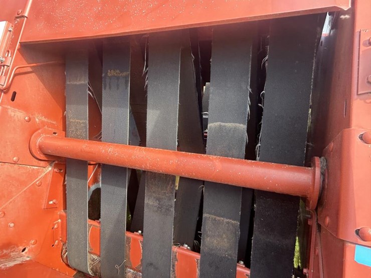 hesston-730-image-12