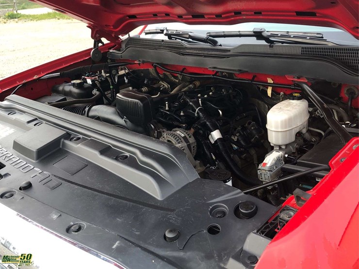 2019-chevrolet-silverado-2500hd-image-8