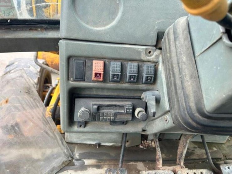1994-jcb-214-image-14
