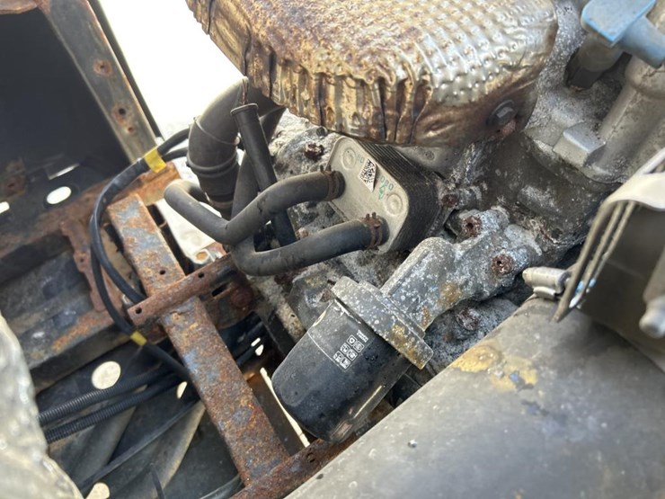 2021-bobcat-uv34-image-27
