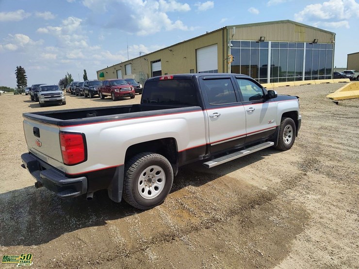 2015-chevrolet-silverado-1500-image-3
