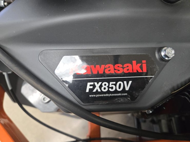 #1785-•-2023-husqvarna-z-560l-zero-turn-lawn-mower-image-13
